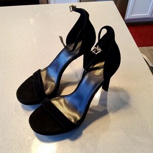 Michael Kors Black Faux Suede Heels – Size 8M – Never Worn